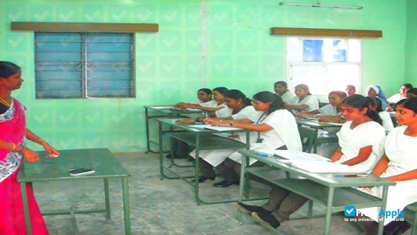 Foto de la R V S College of Arts and Science #10