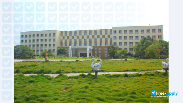 Foto de la R V S College of Arts and Science #12