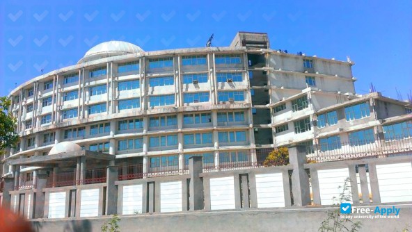 Foto de la Shri Venkateshwara University #2
