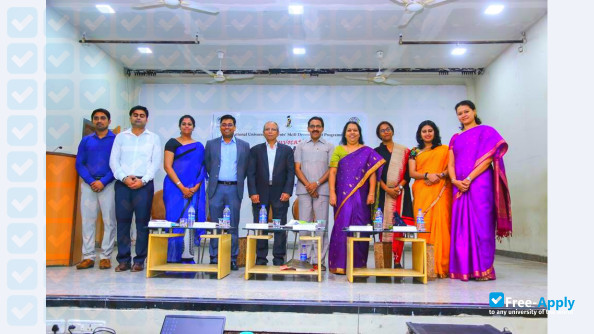 Foto de la Ramniranjan Jhunjhunwala College of Arts, Science & Commerce #5