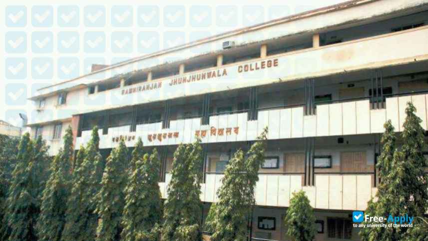 Foto de la Ramniranjan Jhunjhunwala College of Arts, Science & Commerce #4