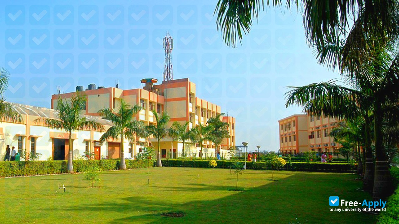 Institute of Engineering and Technology Bhaddal фотография №4