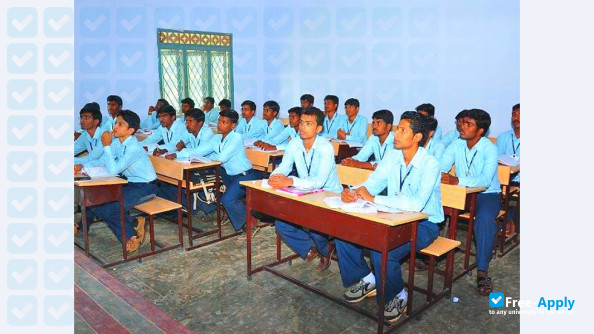 Roever College of Engineering & Technology Perambalur photo #9