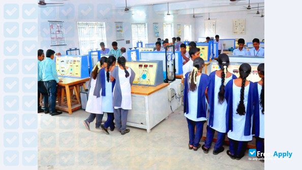 Roever College of Engineering & Technology Perambalur photo #10