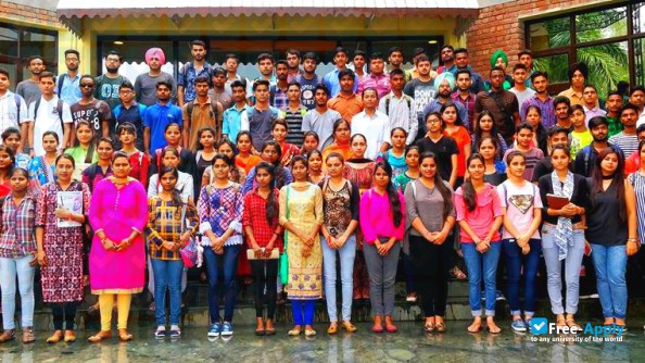 Gian Jyoti Institute of Management & Technology фотография №9