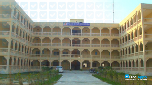 Foto de la Maharishi University of Information Technology (Noida) #2