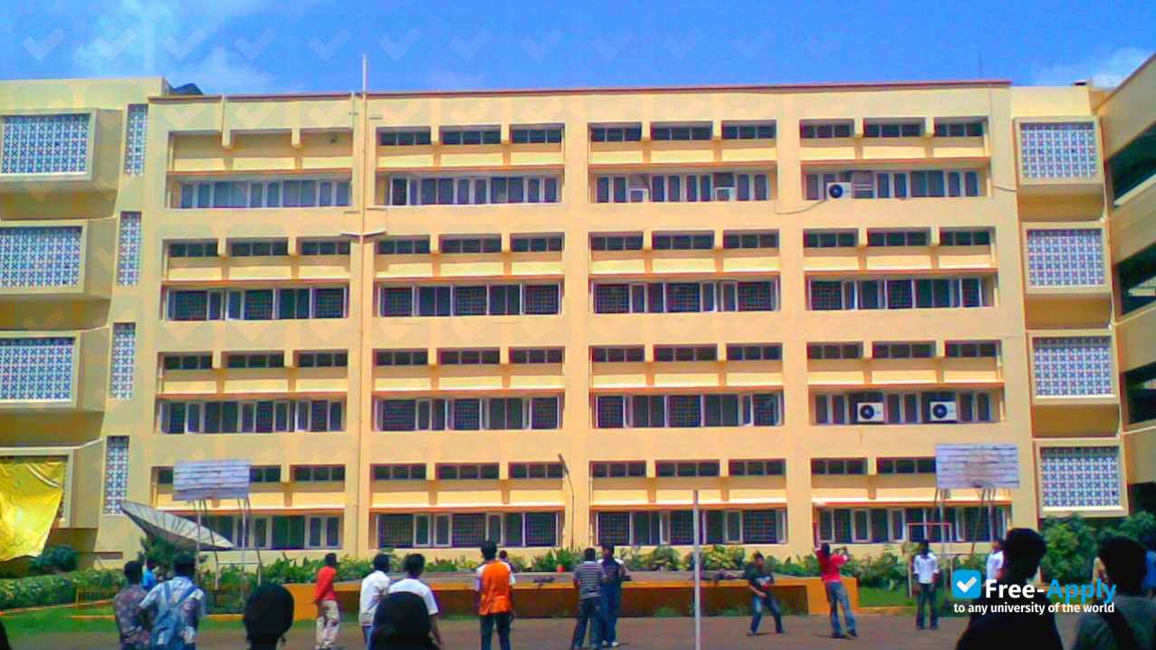 V G Vaze College фотография №10