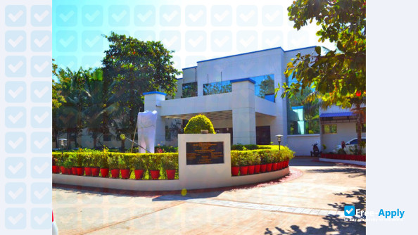 Фотография Manubhai Patel Dental College