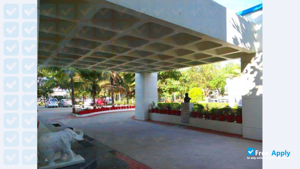 Manubhai Patel Dental College photo #2