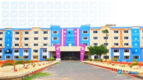 Photo de l’Teegala Krishna Reddy College of Engineering and Technology #3