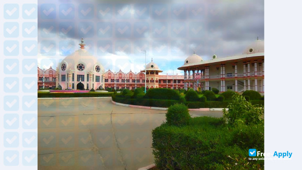 Sri Sathya Sai Institute of Higher Medical Sciences Prashanthigram photo #5