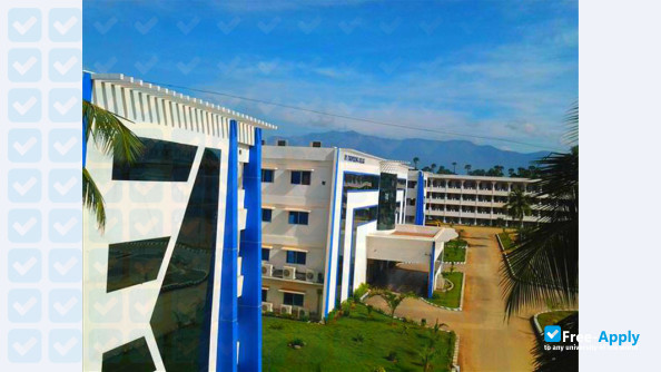 Photo de l’AVS Engineering College #6