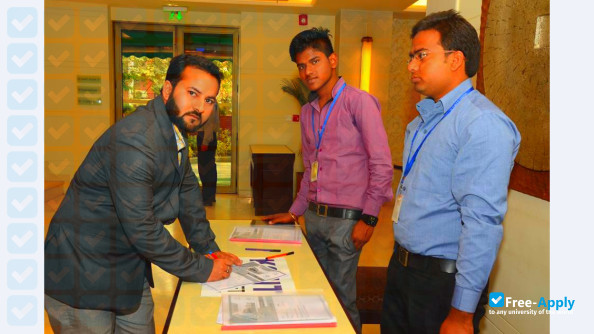 Foto de la Kali Charan Nigam Institute of Technology #2