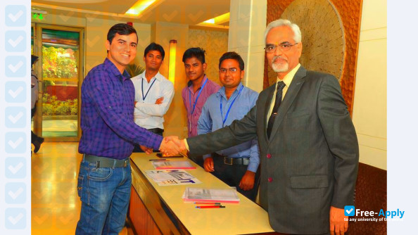 Foto de la Kali Charan Nigam Institute of Technology #6