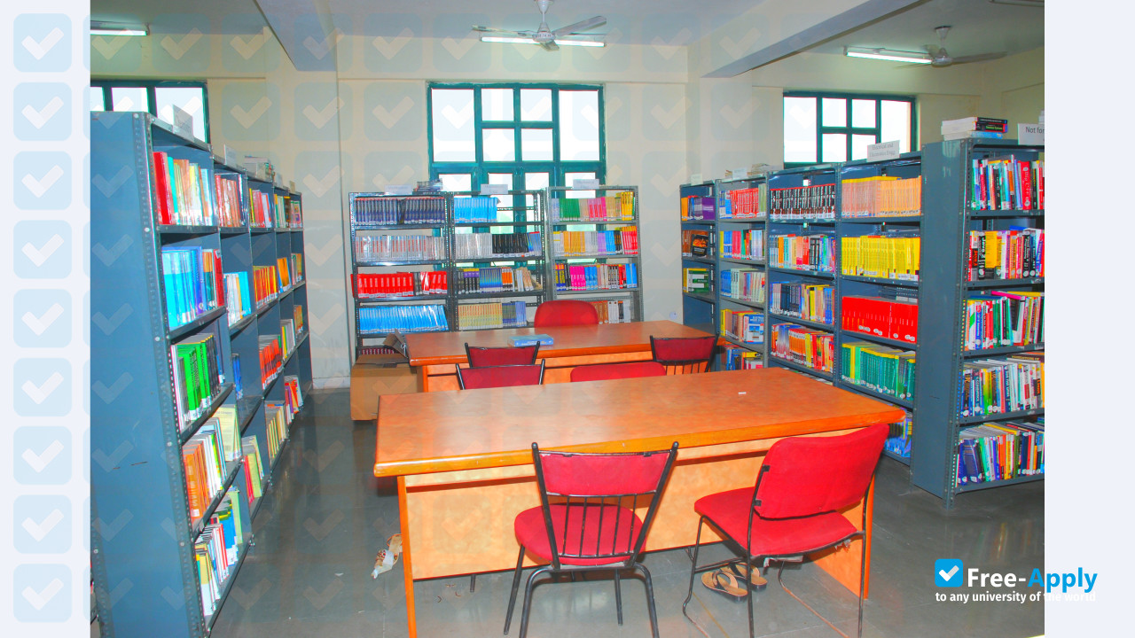 Photo de l’Bhagwan Parshuram Institute of Technology #3