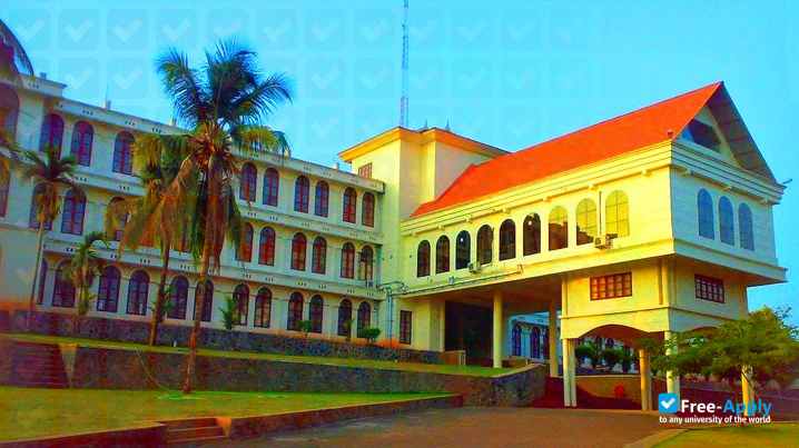 Photo de l’MET's School of Engineering #6
