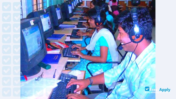 Foto de la BTL Institute of Technology #11