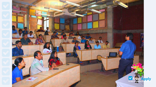 Foto de la A M Patel Institute of Computer Application Ganpat University #7