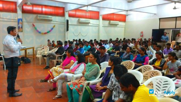 Foto de la A M Patel Institute of Computer Application Ganpat University #24