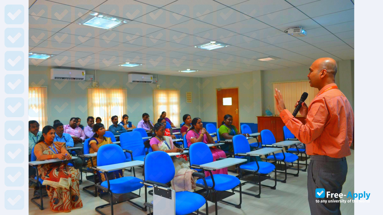 Foto de la Annai Vailankanni College of Engineering #8