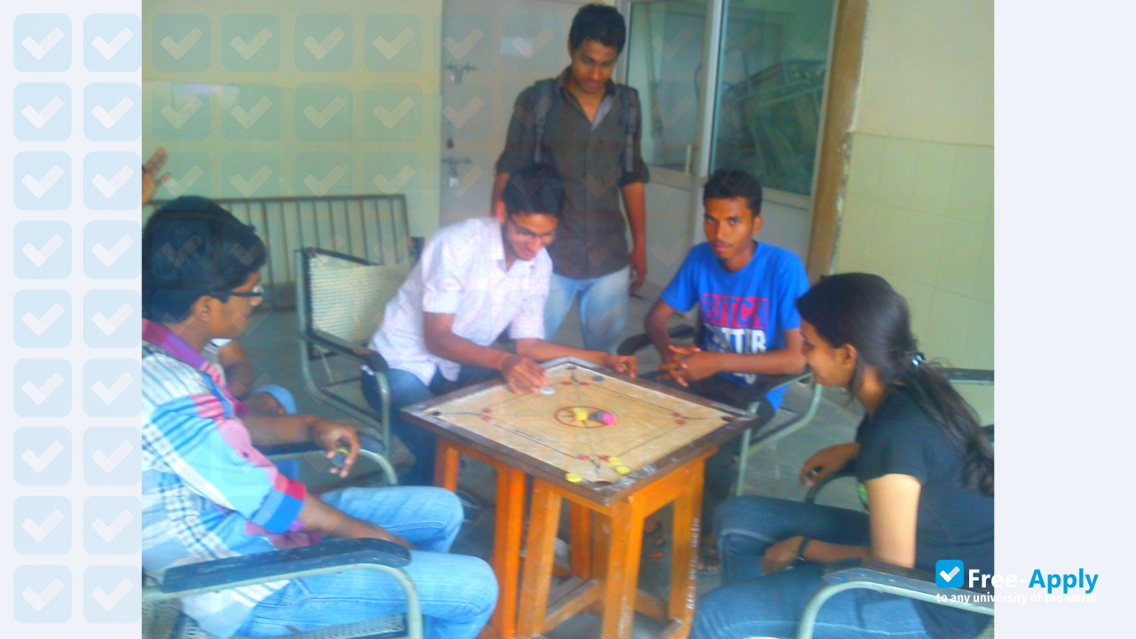 C H Brahm Prakash Government Engineering College photo #9