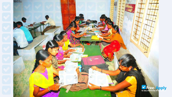 Periyar E V R College photo