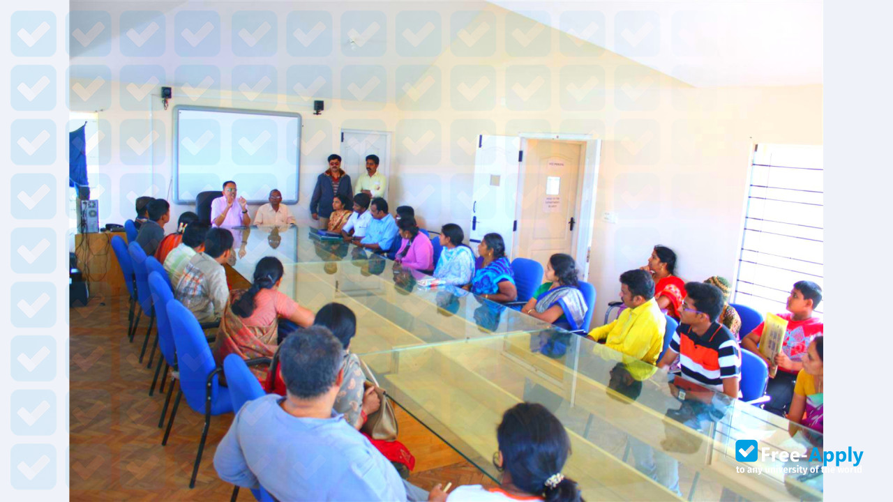 Foto de la McGan's Ooty School of Architecture #6