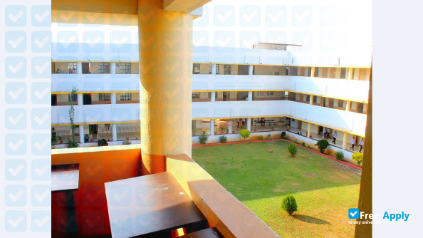 Foto de la Kolhapur Institute of Technology College of Engineering #4