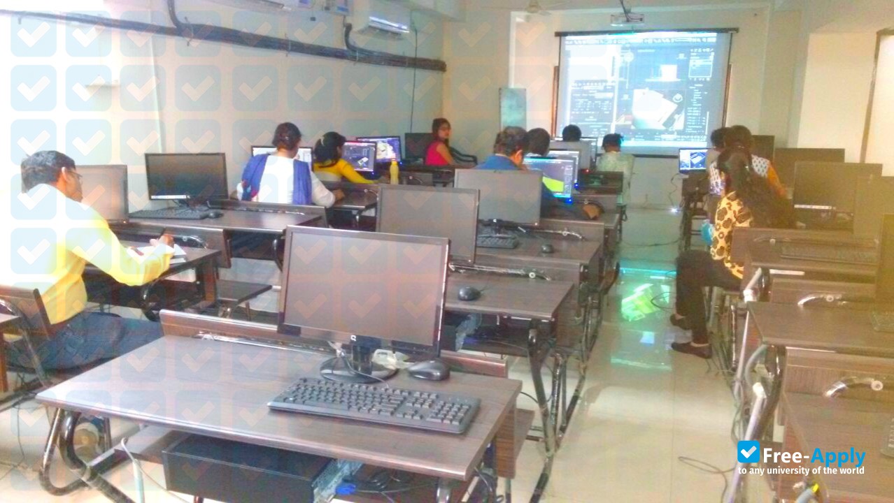 Rajiv Gandhi College of Engineering Research & Technology Chandrapur фотография №6