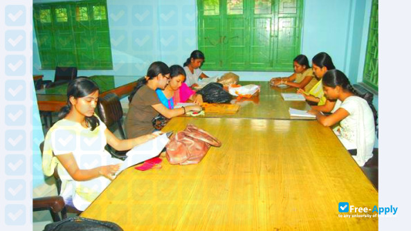 Photo de l’East Calcutta Girl's College #5