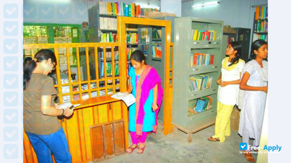 Photo de l’East Calcutta Girl's College #4