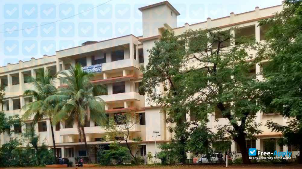 Foto de la Sathaye College #7