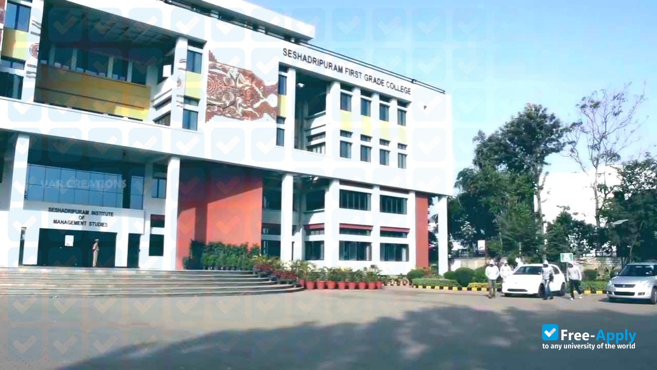 Foto de la Seshadripuram First Grade College Seshadripuram #10