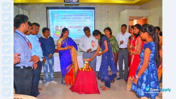 Foto de la KCES's College of Enginering & Technlogy Jalgaon #9