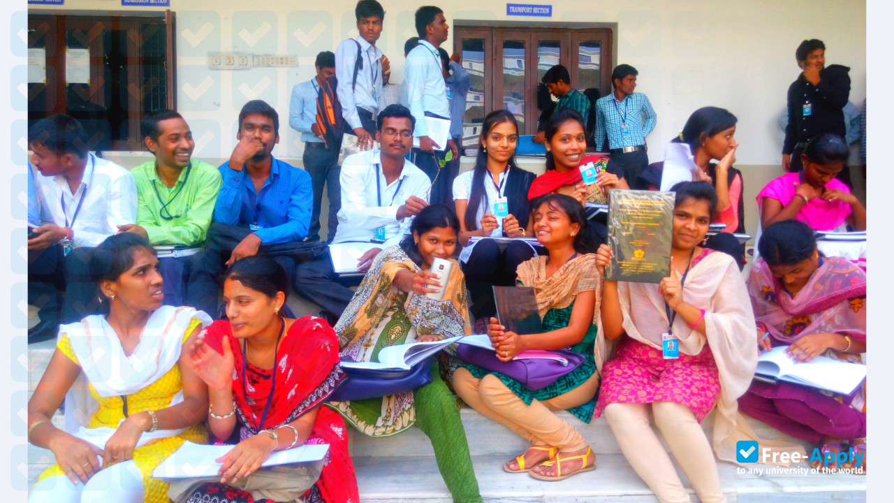 Foto de la Chaitanya Engineering College #6