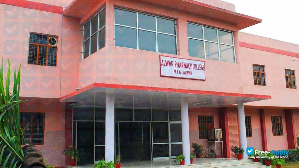Alwar Pharmacy College photo #2