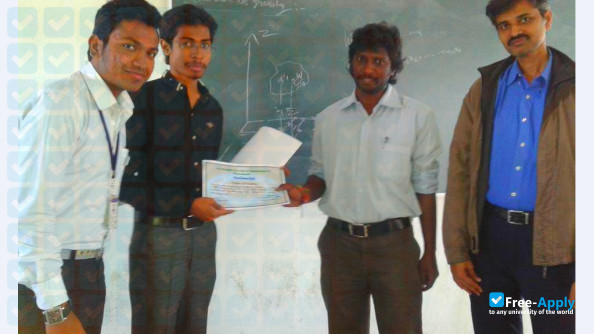 Photo de l’Al Habeeb College of Engineering and Technology #5