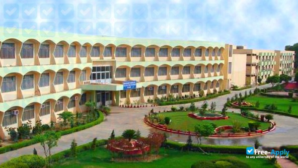 Foto de la B.S.A. College of Engineering & Technology Mathura #11
