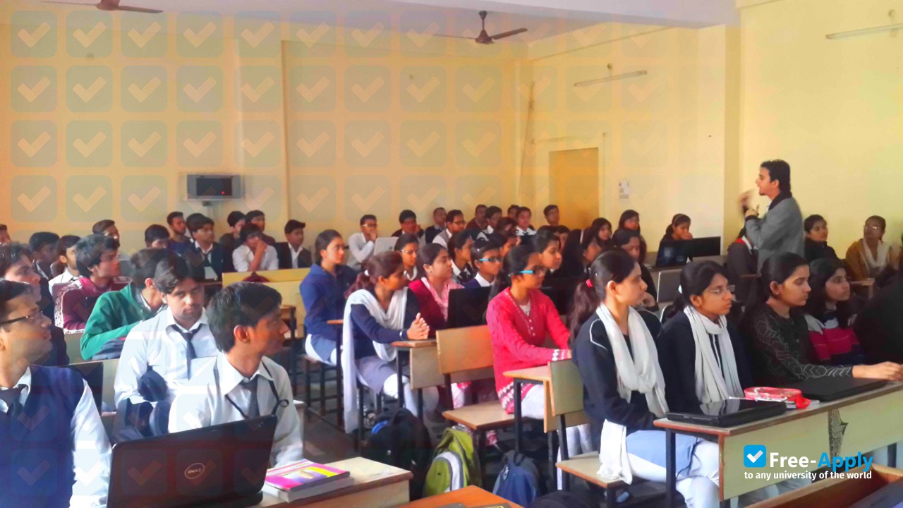 Foto de la B.S.A. College of Engineering & Technology Mathura #7
