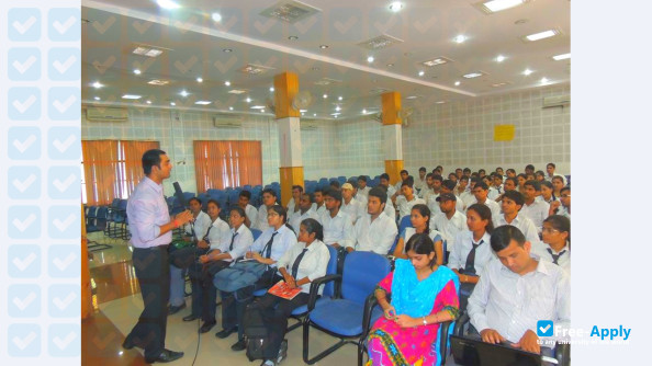Foto de la B.S.A. College of Engineering & Technology Mathura #2