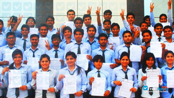 Foto de la B.S.A. College of Engineering & Technology Mathura #6