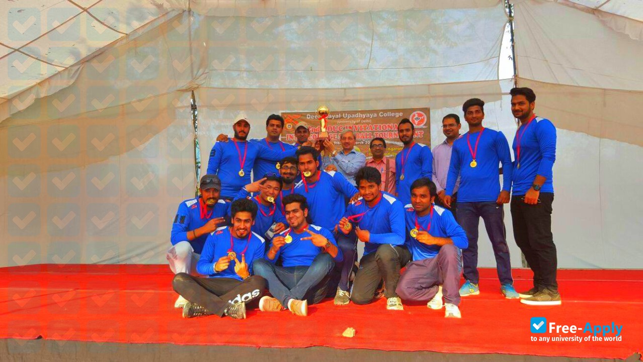 Deen Dayal Upadhyaya College фотография №17