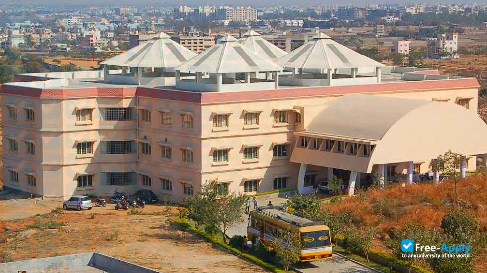 Photo de l’Gokaraju Rangaraju College of Pharmacy #2