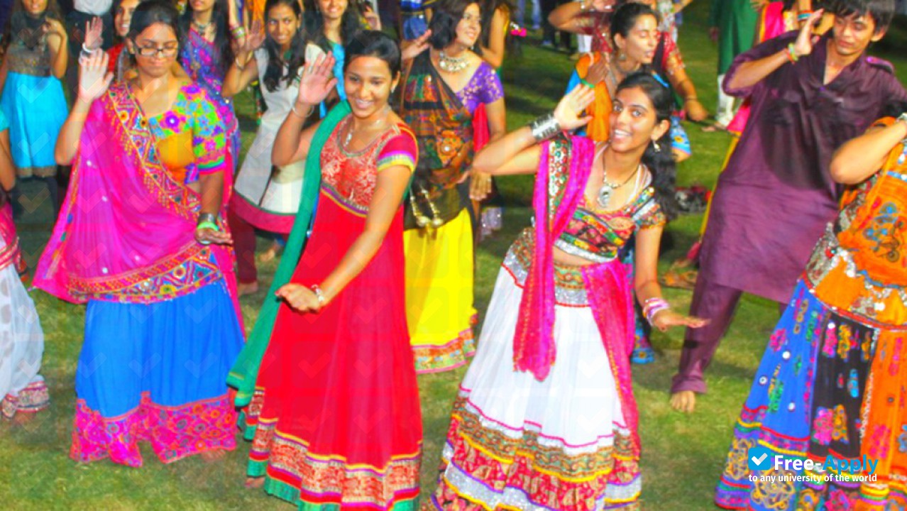 Karnavati School of Dentistry photo #11