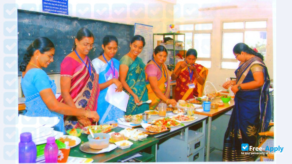 Foto de la Tiruppur Kumaran College for Women #2