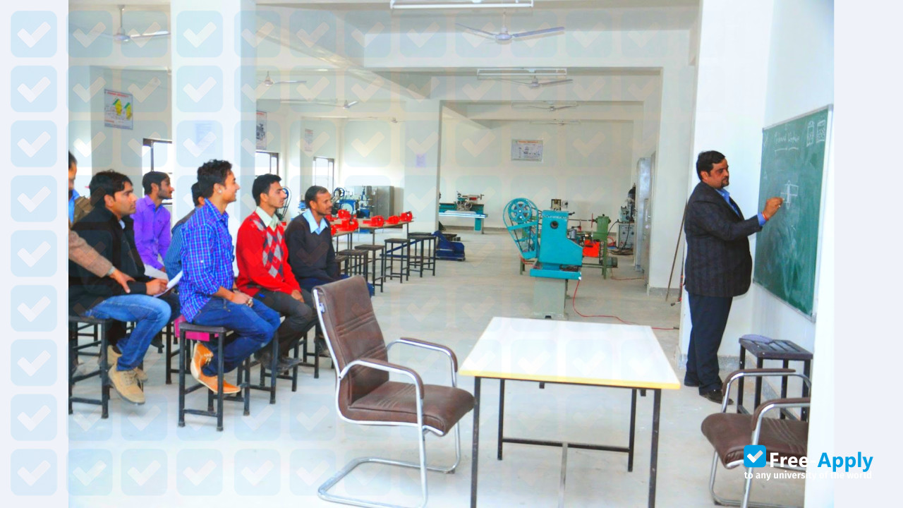 Madhav University photo #2
