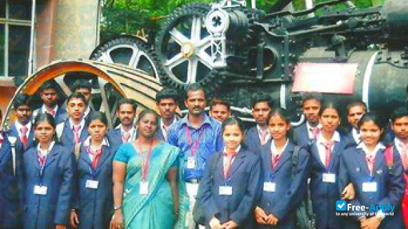 Foto de la Magna College of Engineering #4