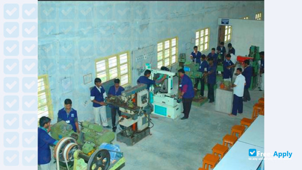 Foto de la Magna College of Engineering #8