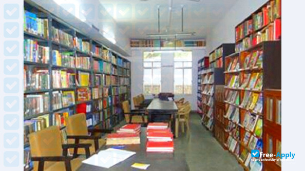 Ness Wadia College of Commerce photo #2