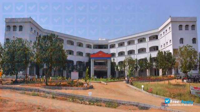 Swarna Bharathi Institute of Science & Technology фотография №1